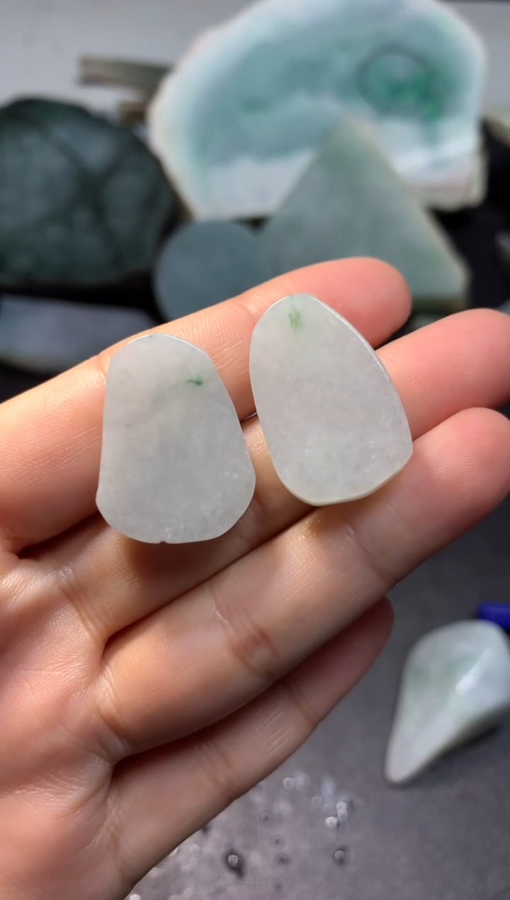 【闪购商品】翡翠颈饰未镶嵌料子