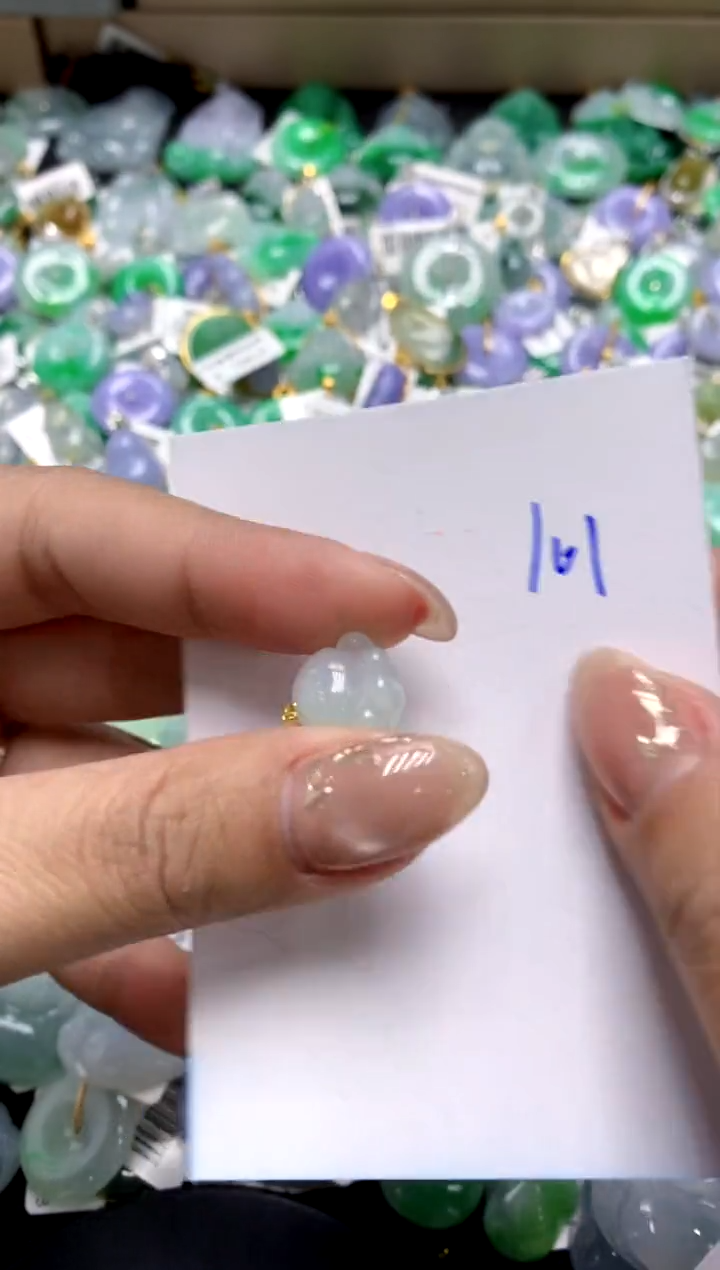 【闪购商品】翡翠颈饰18K金镶嵌1111111111111111