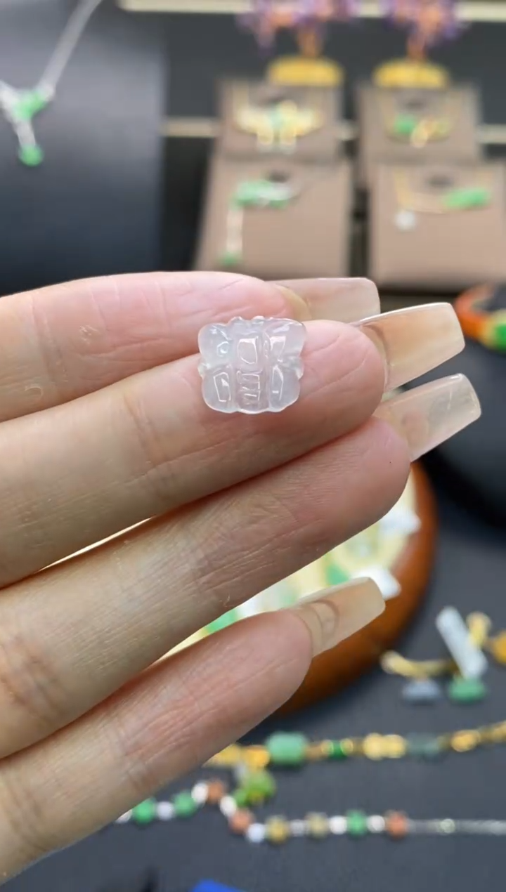 【闪购商品】翡翠颈饰未镶嵌净货12354