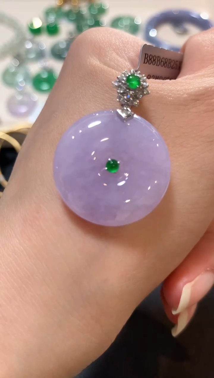 吊坠(不含链)18K金镶嵌翡翠z38紫色有色差多样性一件发货