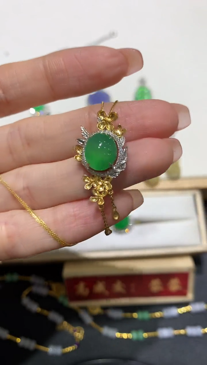 【闪购商品】翡翠套链18K金镶嵌团购1