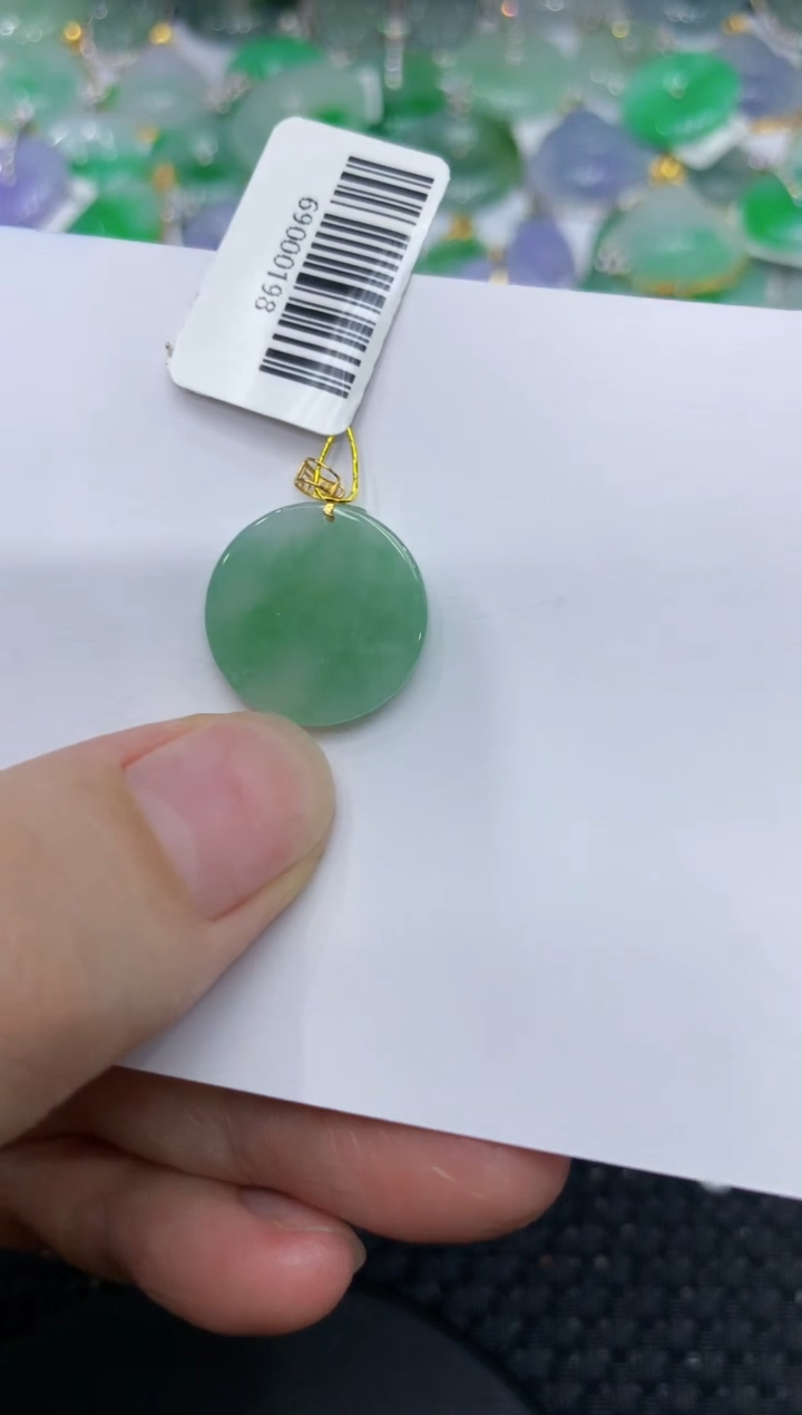 【闪购商品】翡翠颈饰18K金镶嵌11111111111