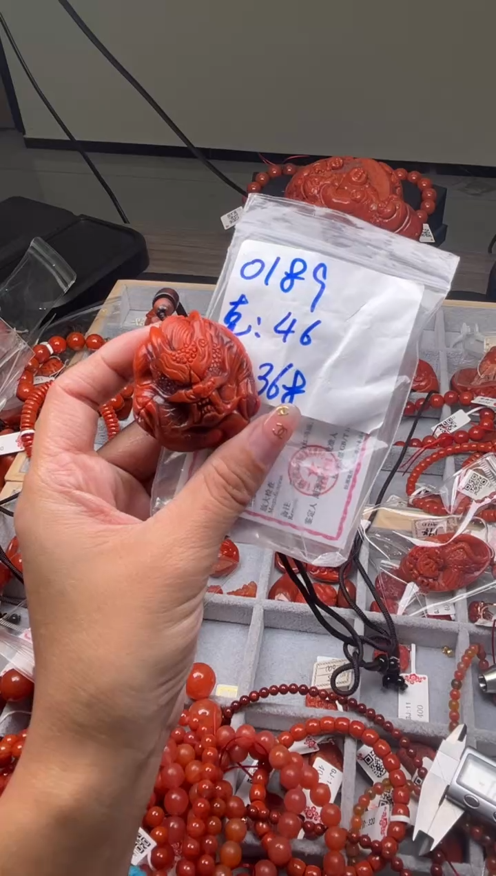 【闪购商品】南红玛瑙珠宝奇石未镶嵌0189