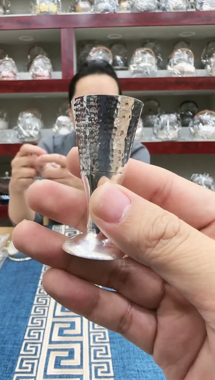 【闪购商品】足银999锤纹精工高脚茶杯