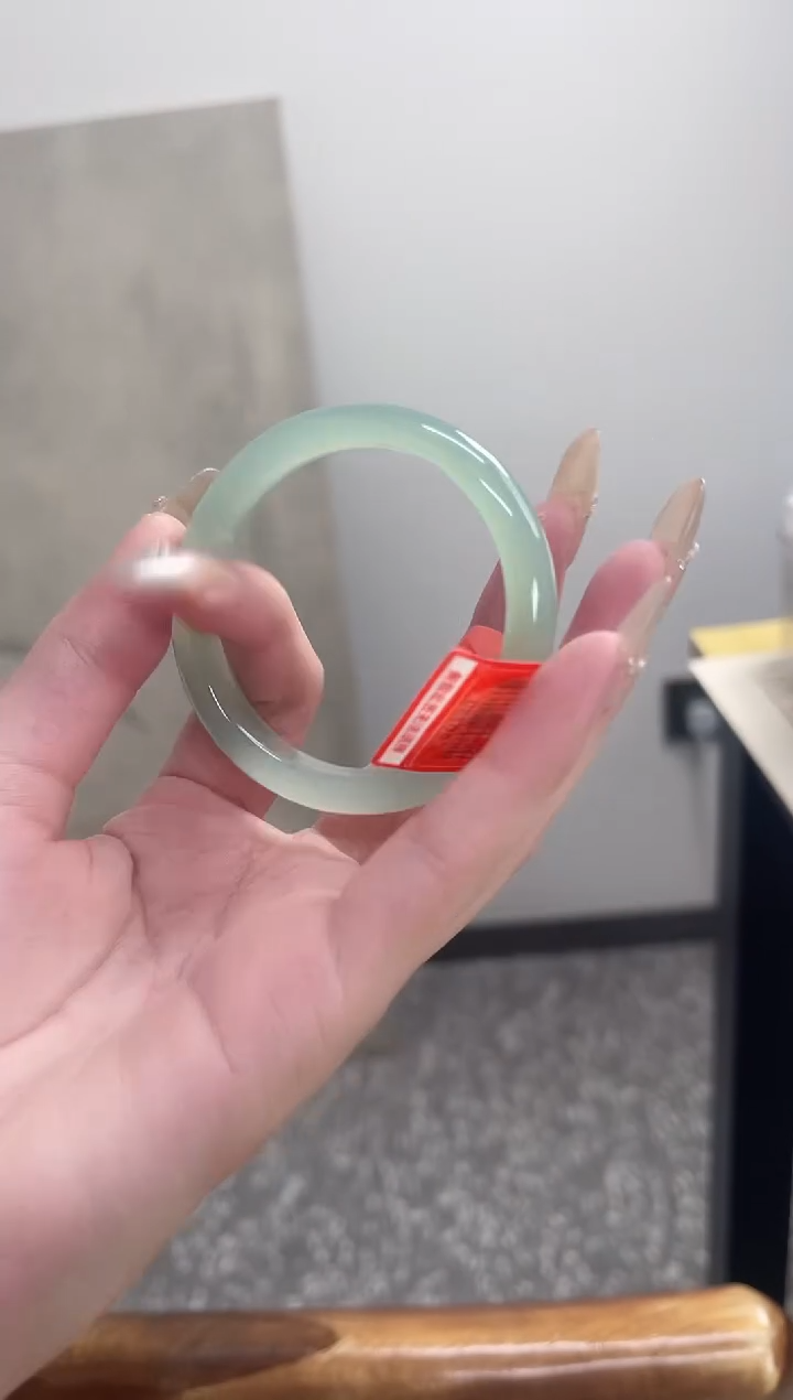 【闪购商品】玛瑙/玉髓手镯未镶嵌52圈 需要包容