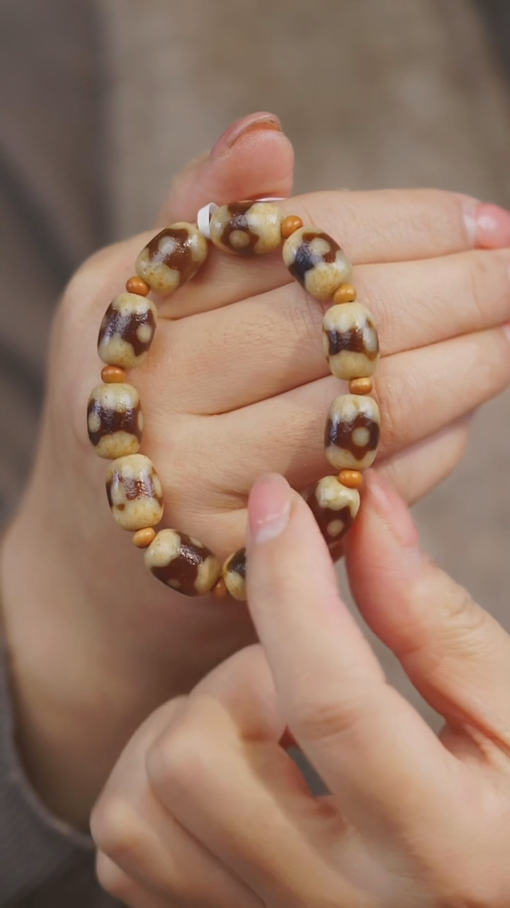 【闪购商品】玛瑙/玉髓手串未镶嵌多样性发其一（坛城)