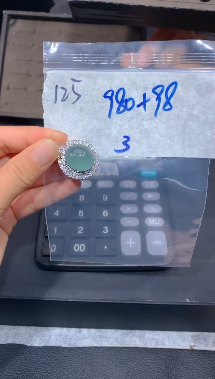 【闪购商品】定制翡翠未镶嵌125吊坠多样性拍一发一毛货定制抛光