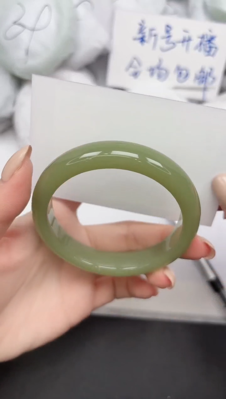 未镶嵌手镯石英质玉112/5758