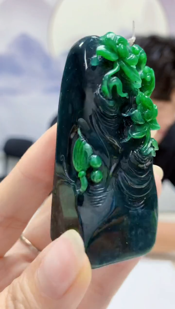 定制翡翠未镶嵌5145DD-毛货挂件赠底座119