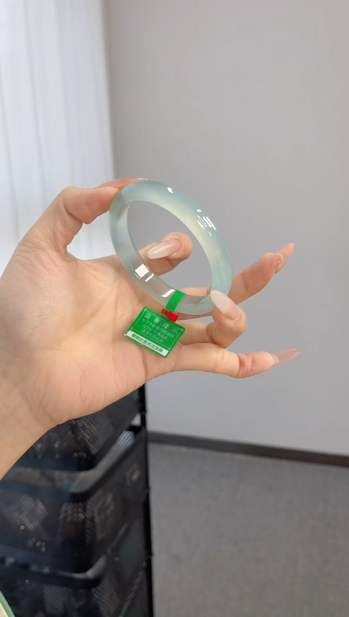 【闪购商品】玛瑙/玉髓手镯未镶嵌57-58圈