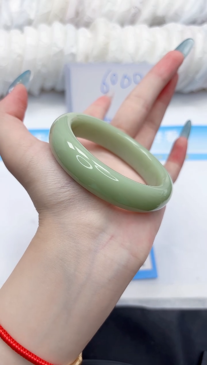 石英质玉手镯未镶嵌55-58