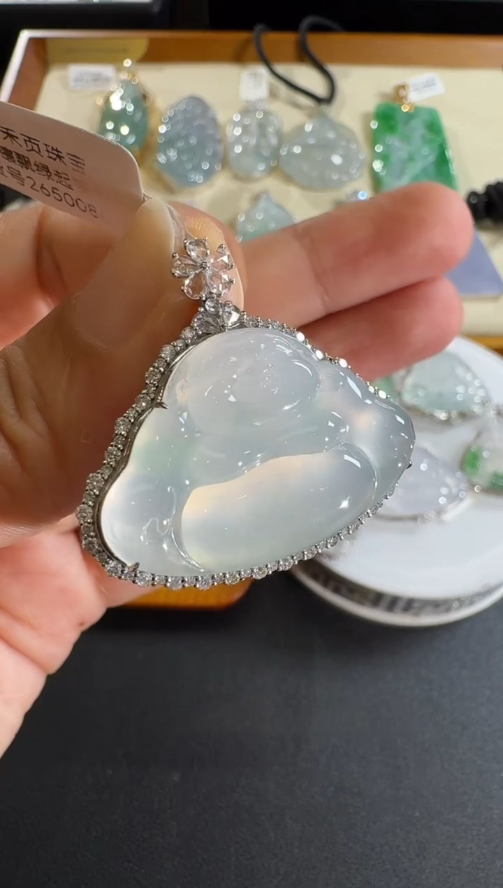 【闪购商品】翡翠吊坠(不含链)18K金镶嵌【源头工厂】钻石镶嵌