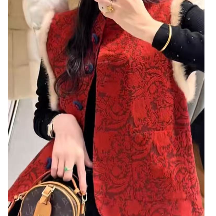 如意~新中式红色显瘦气质冬季国风立领浮雕拼接加棉高定马夹624
