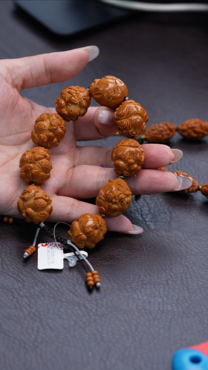 橄榄核手串/手链卢****?橄榄雕