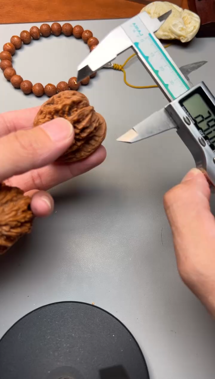 【闪购商品】文玩核桃把件精品文玩核桃把件