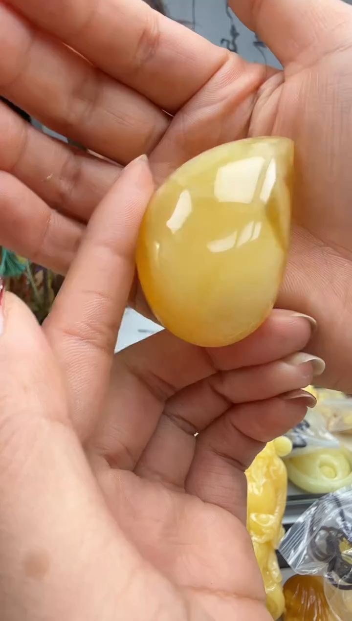 【闪购商品】琥珀裸石未镶嵌挂坠