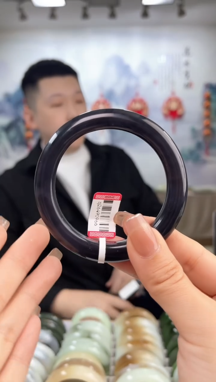 【闪购商品】和田玉手镯未镶嵌55+圈口0966