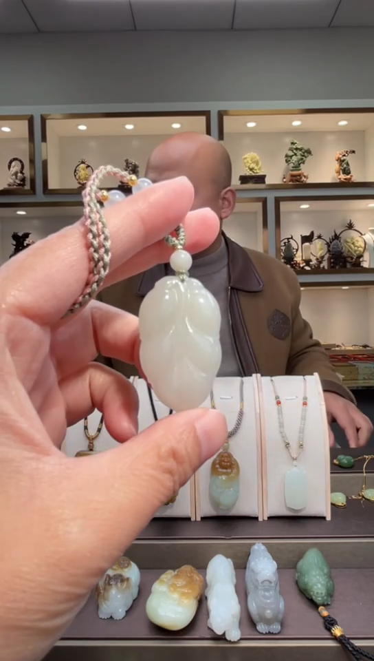 颈饰未镶嵌和田玉苏