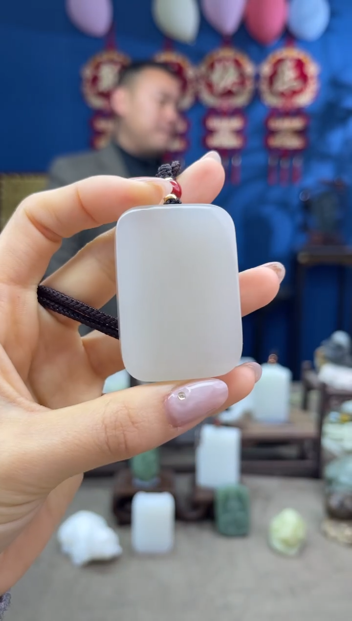 【闪购商品】和田玉颈饰未镶嵌1