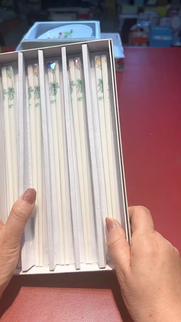 【闪购商品】瓷片锅碗瓢盆一件不剩