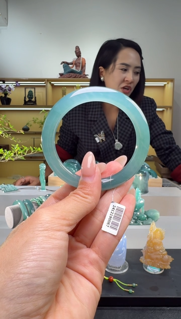 未镶嵌手镯翡翠54圈