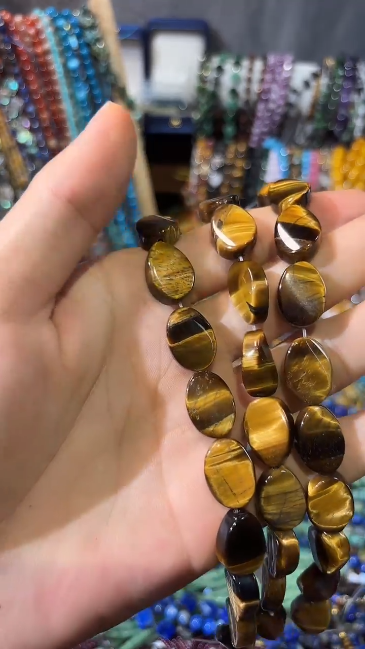 合金石英质玉珠宝奇石虎眼扭扭一条