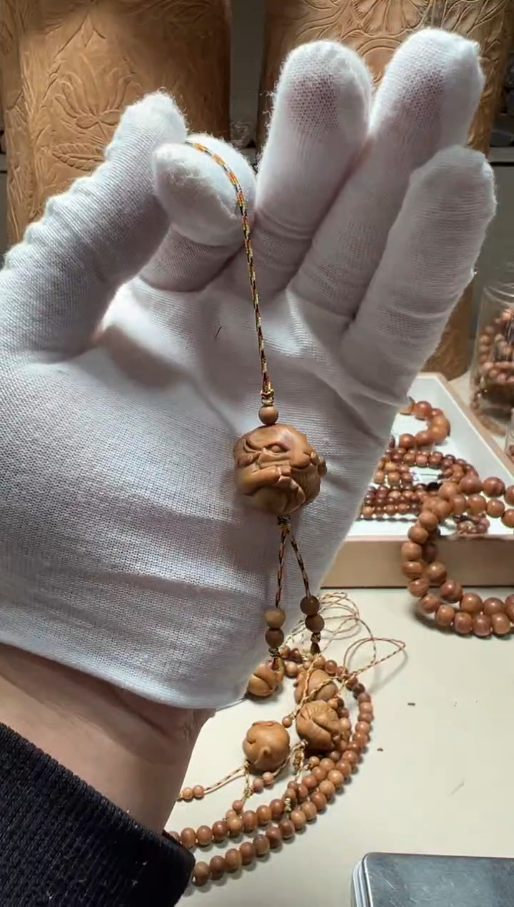 【闪购商品】檀香木手串/手链老山檀香羊