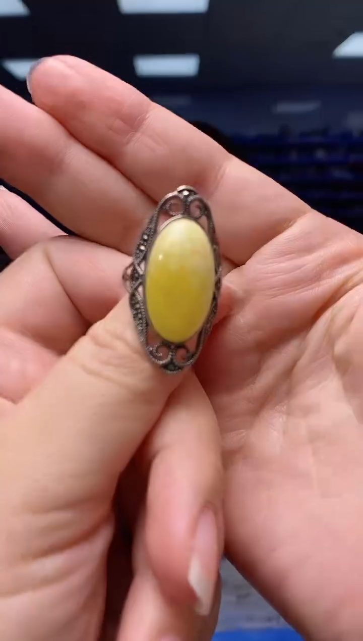 【闪购商品】蜜蜡戒指银S925镶嵌   G11719