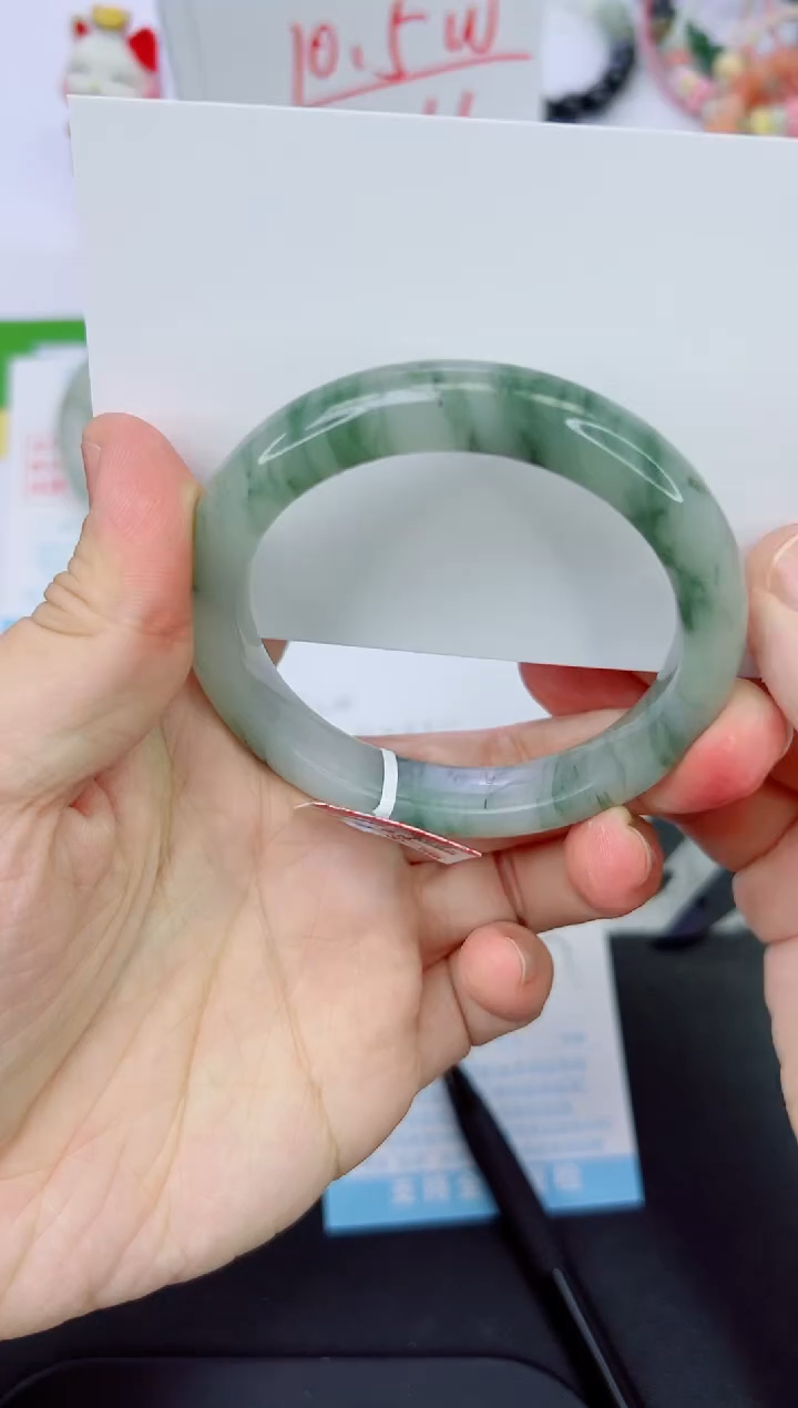 【闪购商品】石英质玉手镯未镶嵌368-56.5