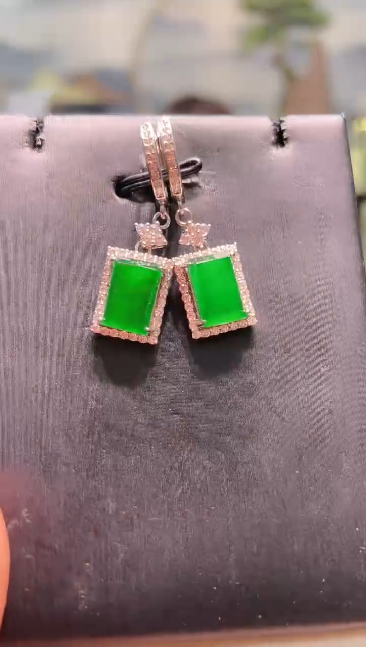 【闪购商品】翡翠颈饰银S925镶嵌A13耳包