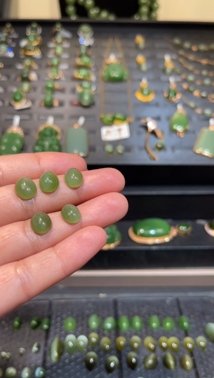 【闪购商品】和田玉碧玉猫眼裸石未镶嵌多样性发一