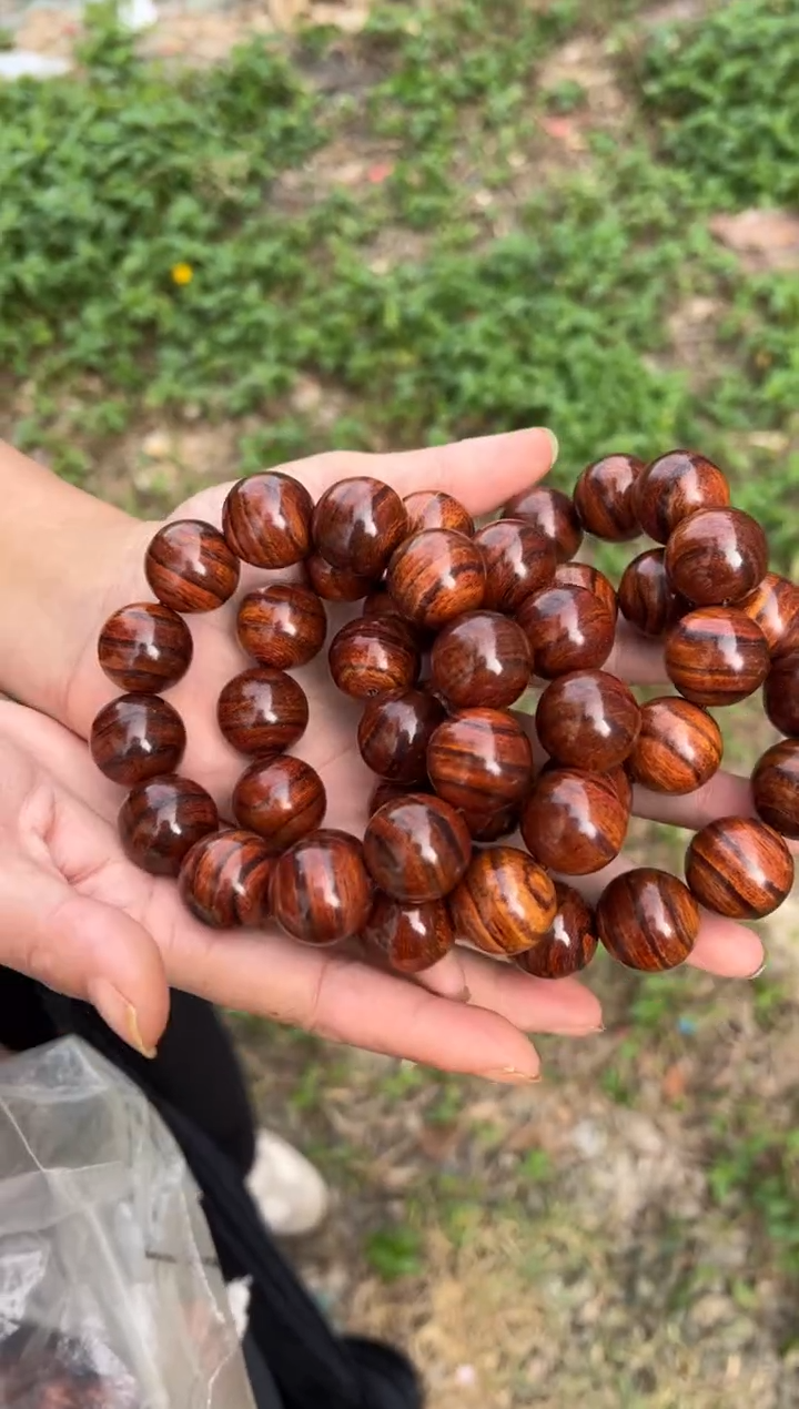 黄花梨/降香黄檀A010海南黄花梨2.0圆珠手串158多样性发一