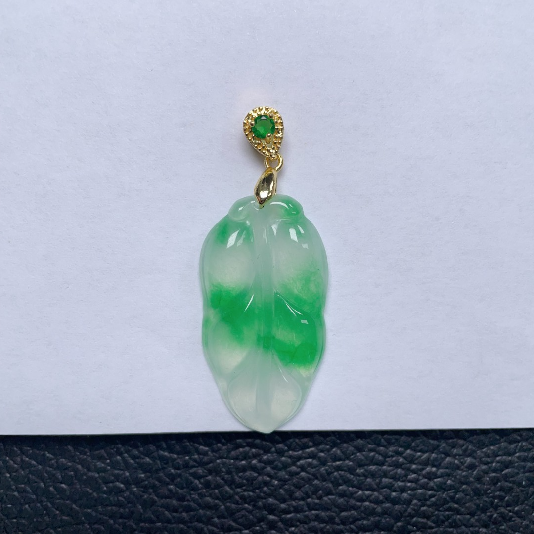 【小杨严选】绿飘花叶子吊坠精美时尚百搭