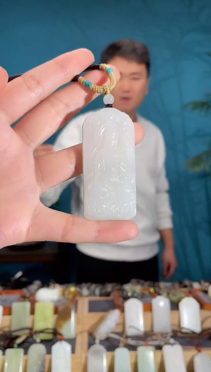 颈饰未镶嵌和田玉1