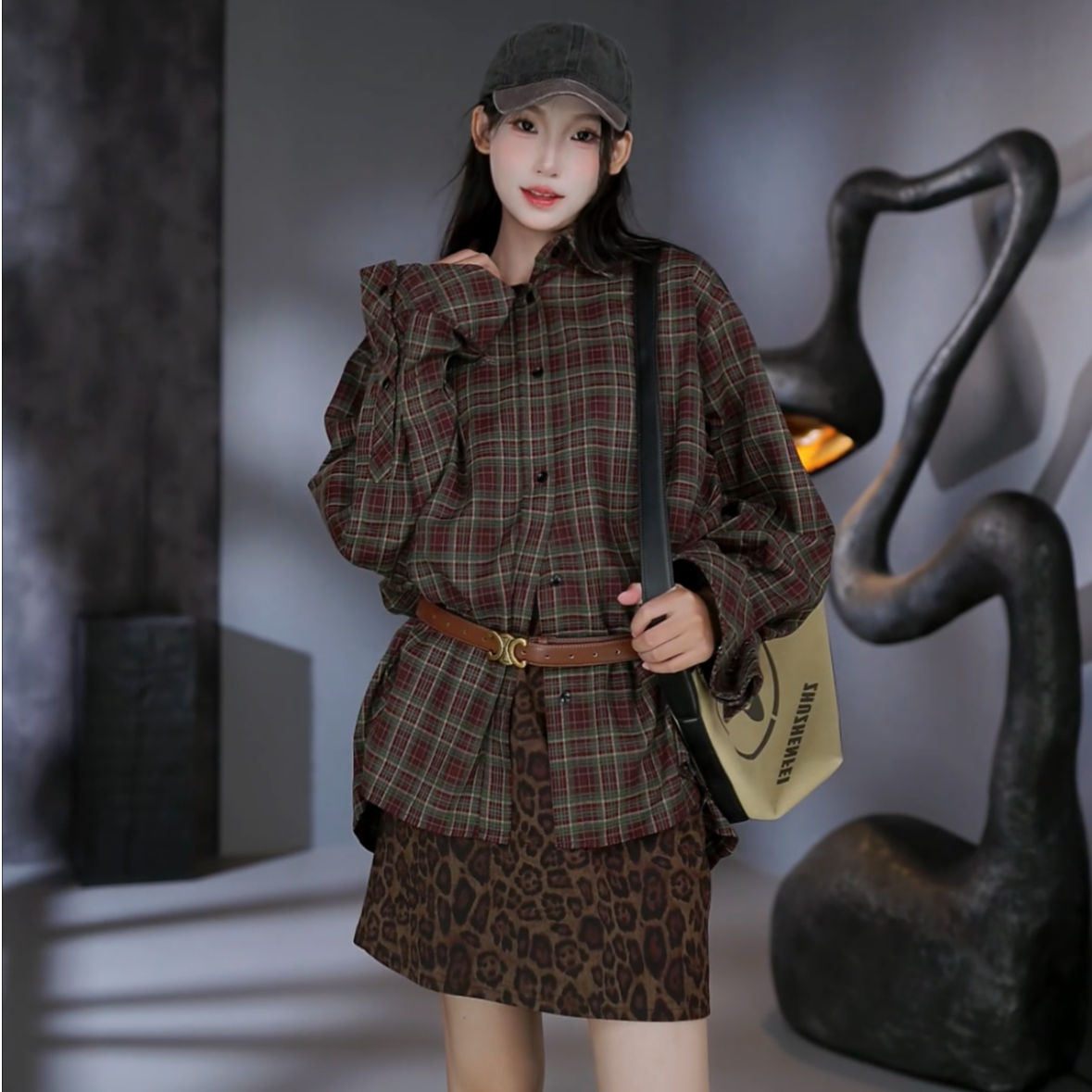 25N秋新款轻奢高级感美式街头复古原创设计紫红格长袖衬衣 153104