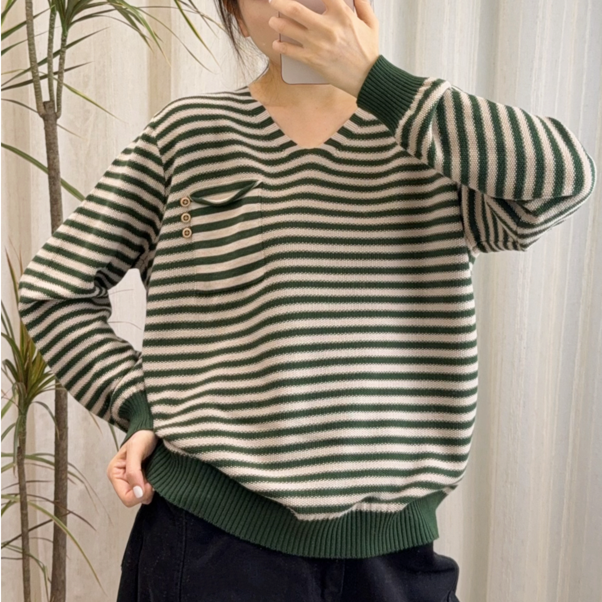 秋冬新款V领口袋上衣针织衫长袖宽松休闲百搭条纹时尚韩版套头