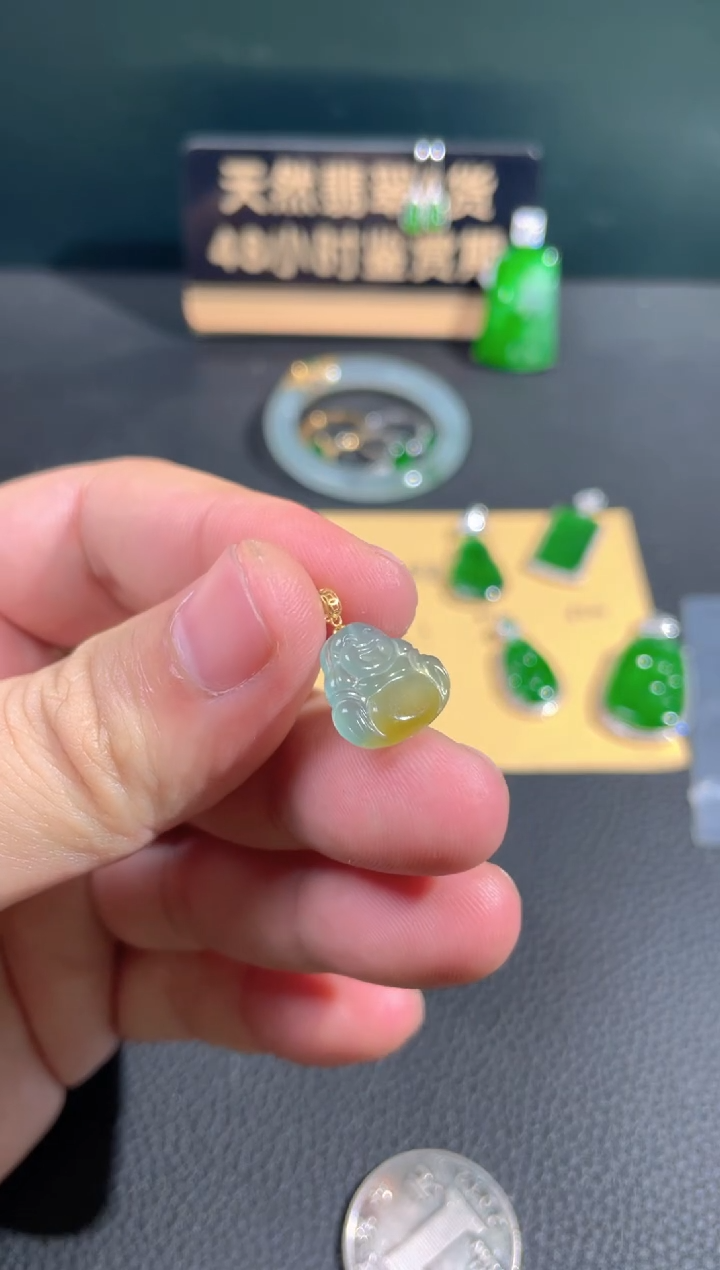 【闪购商品】翡翠颈饰18K金镶嵌翡翠