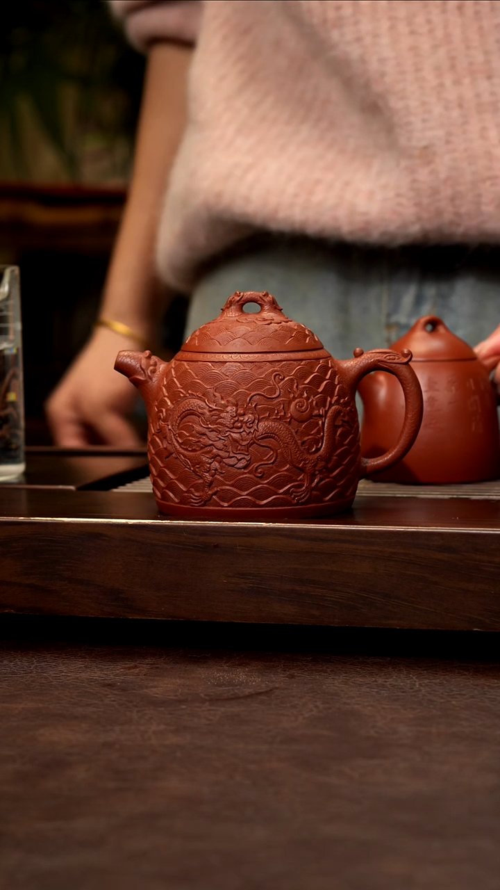 茶壶紫砂朱泥浮雕秦权260cc左右