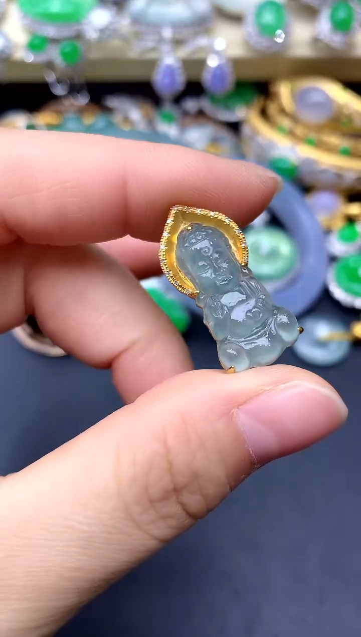 颈饰18K金镶嵌翡翠21 -中国好珍宝