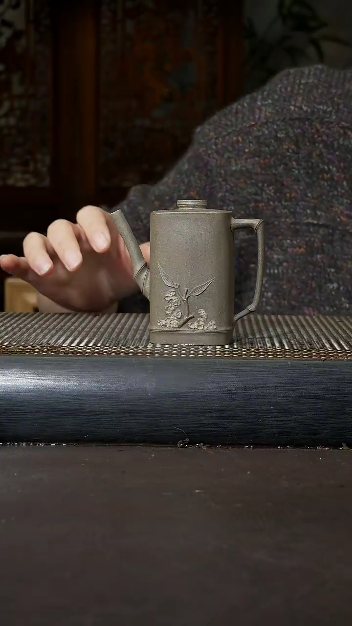 【闪购商品】紫砂茶壶青段泥 四方高竹壶 110cc 062