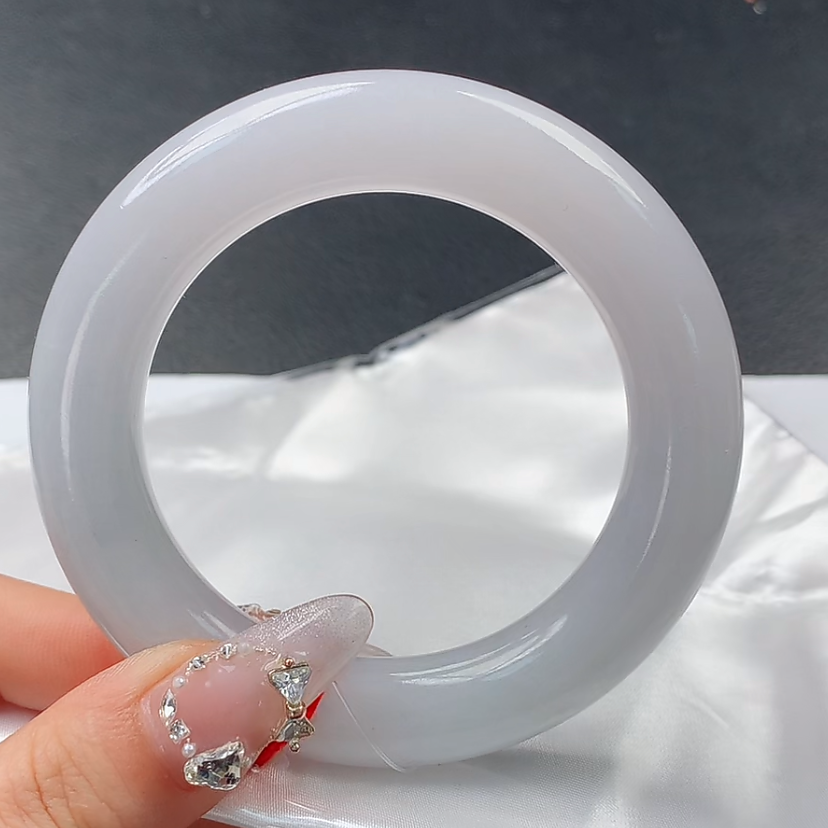 【欢乐翡翠精选】抖音基地发货 天然缅甸A货翡翠胖圆条大白胖子