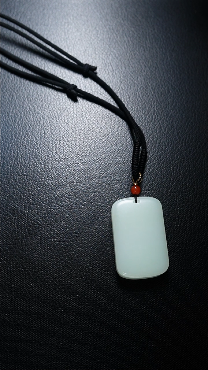 【闪购商品】和田玉颈饰未镶嵌无事牌