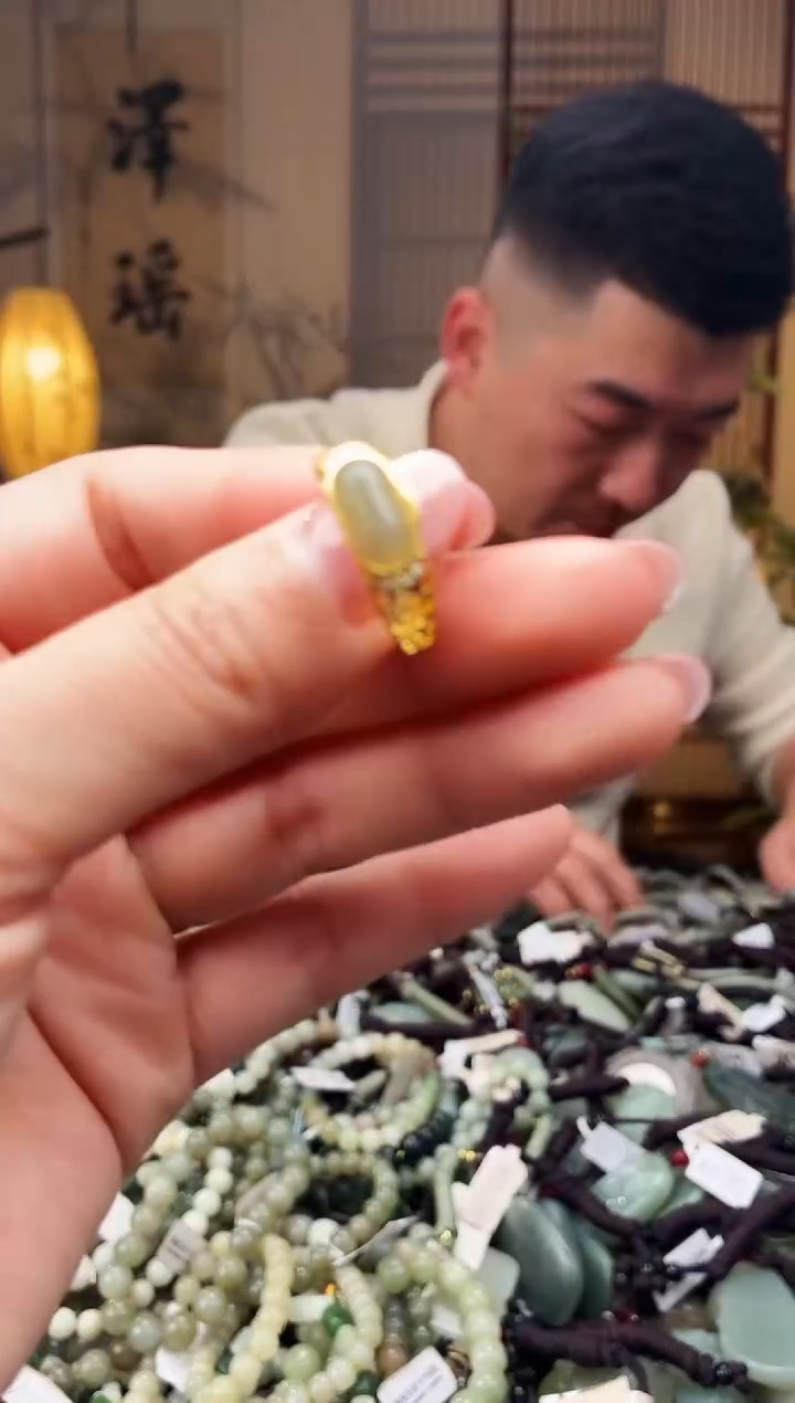 颈饰未镶嵌和田玉多样性发货，拍一发一