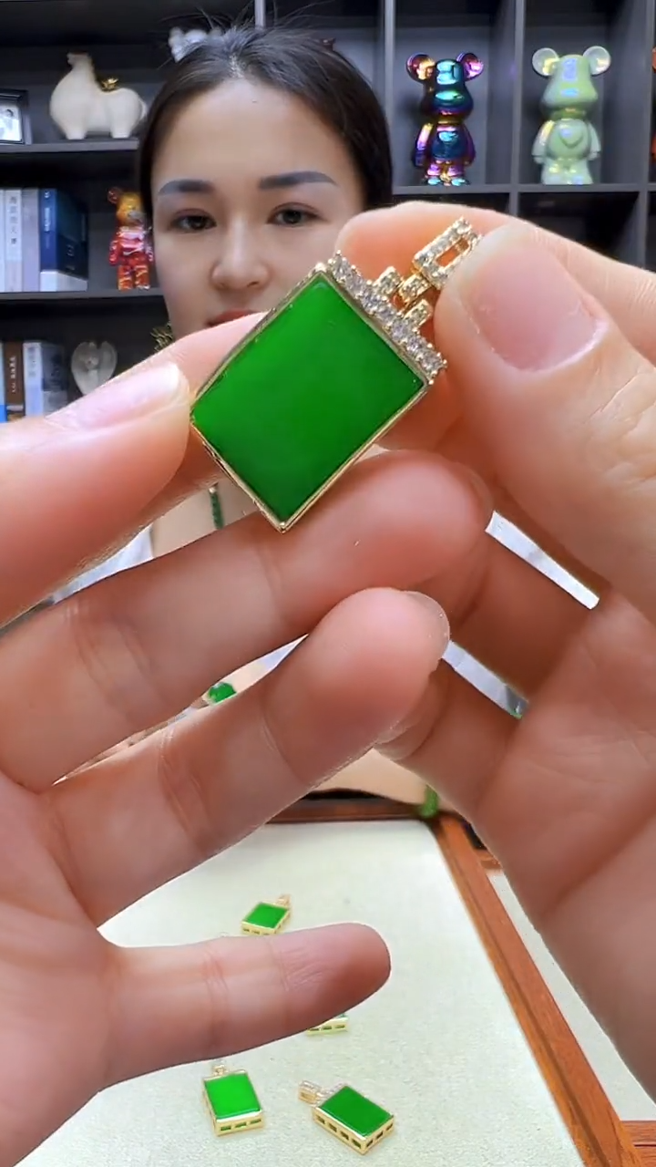 翡翠14K金镶嵌颈饰沉白diy劲饰