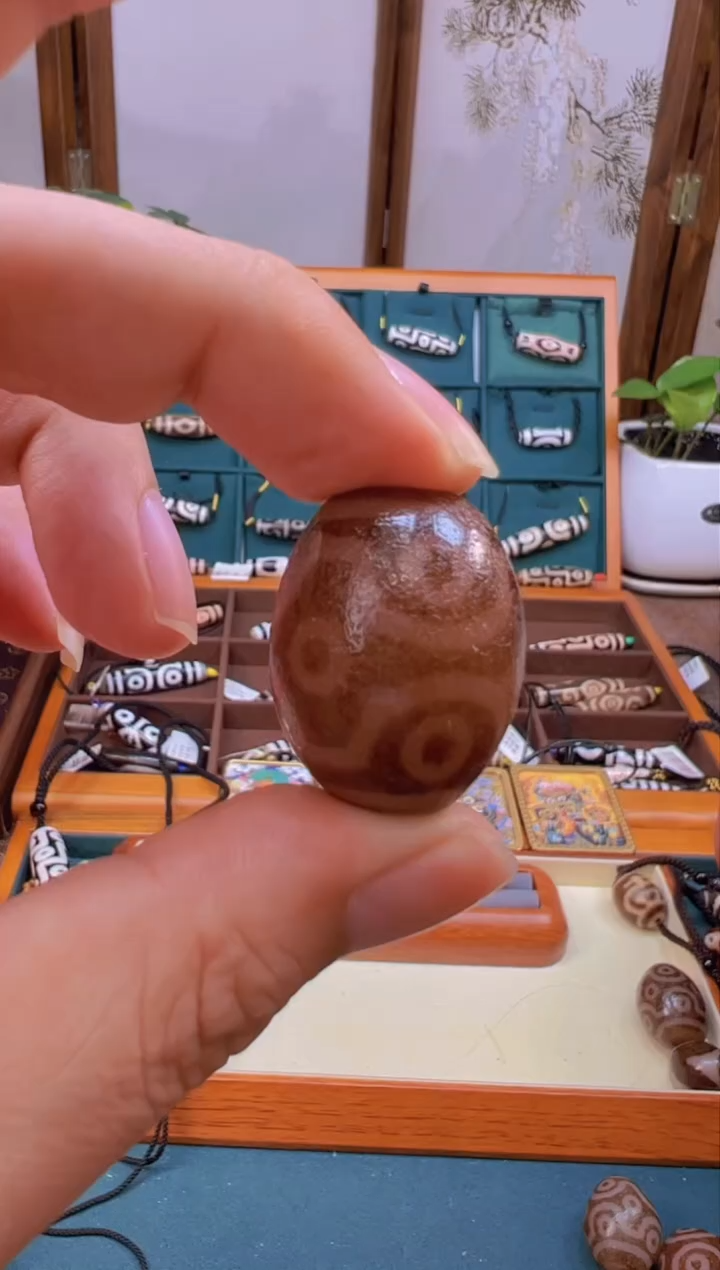 未镶嵌颈饰玛瑙/玉髓（覆膜）64.