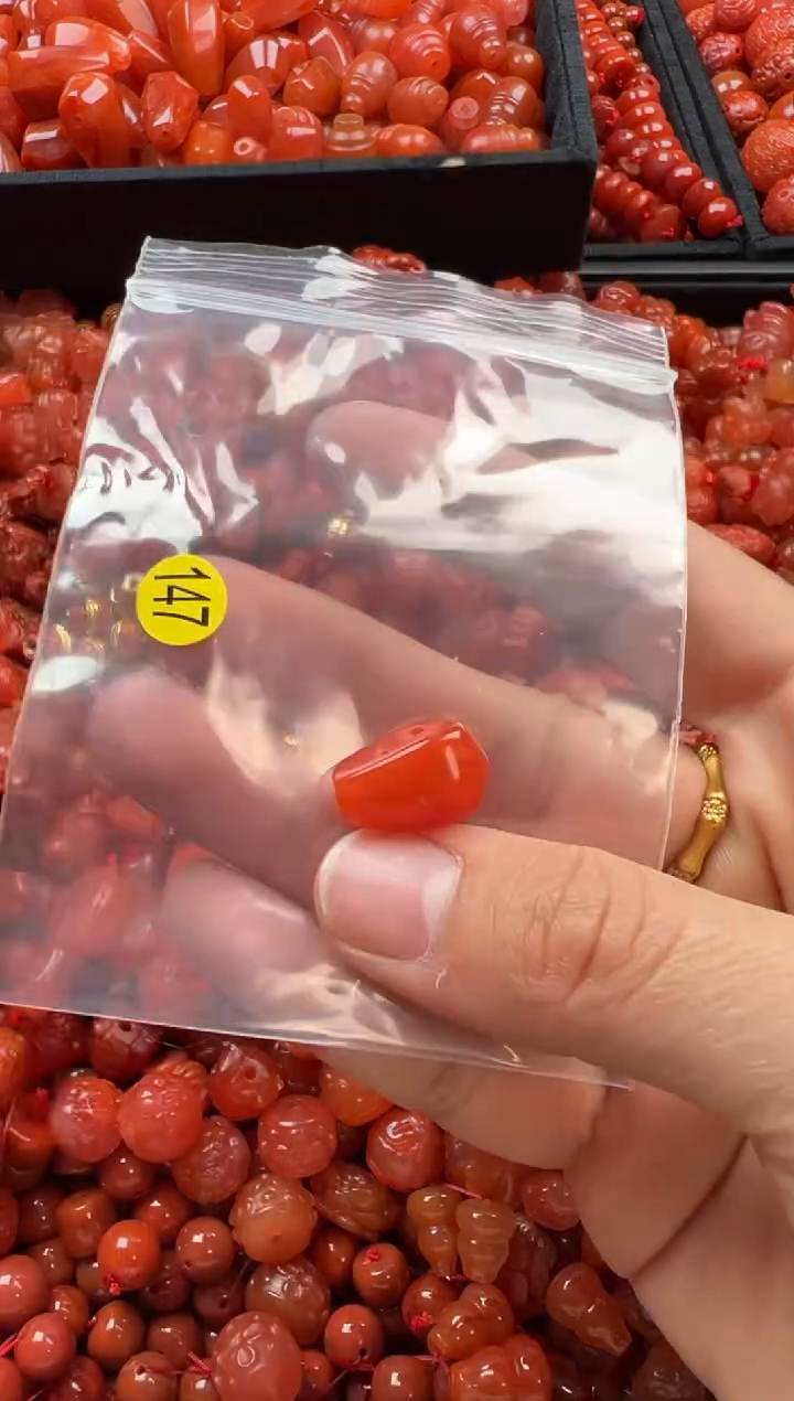 【闪购商品】南红玛瑙颈饰未镶嵌1