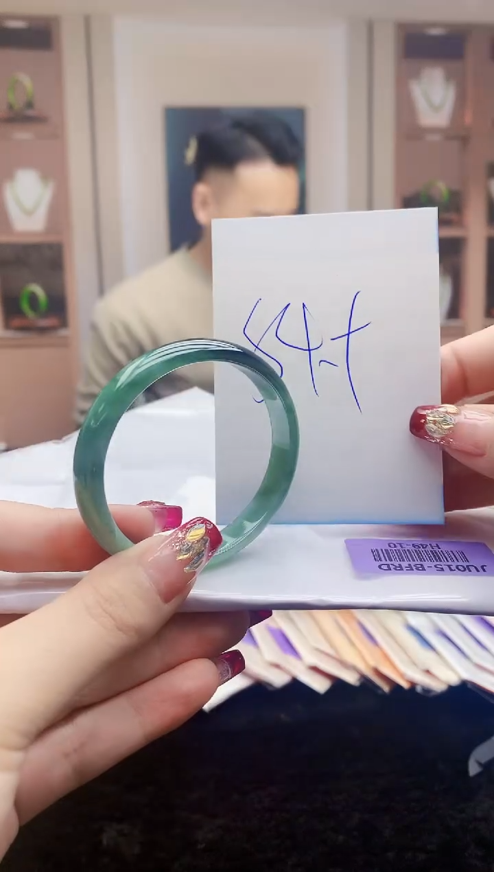 【闪购商品】翡翠手镯未镶嵌    H49-10