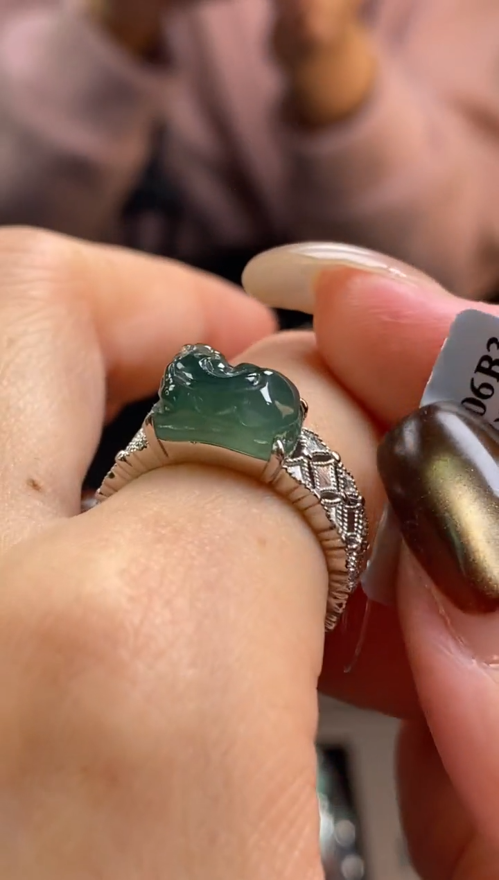 颈饰银S925镶嵌翡翠净货17185