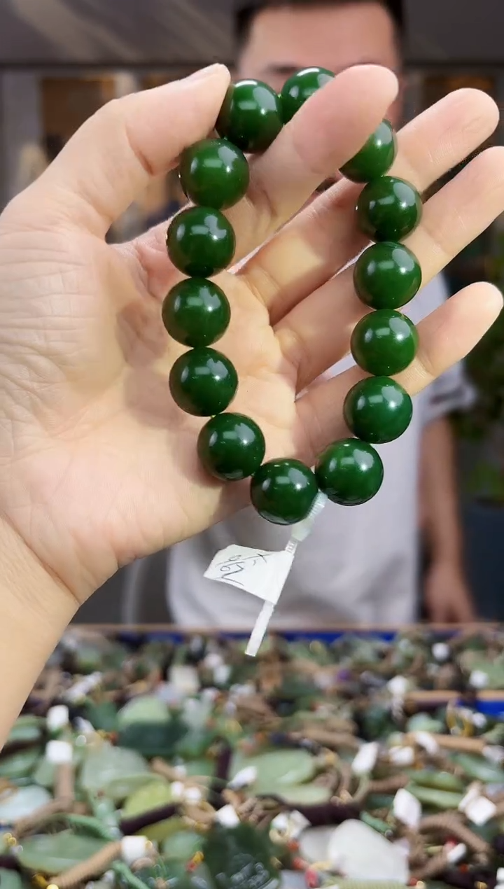 未镶嵌和田玉挂件拍一发一