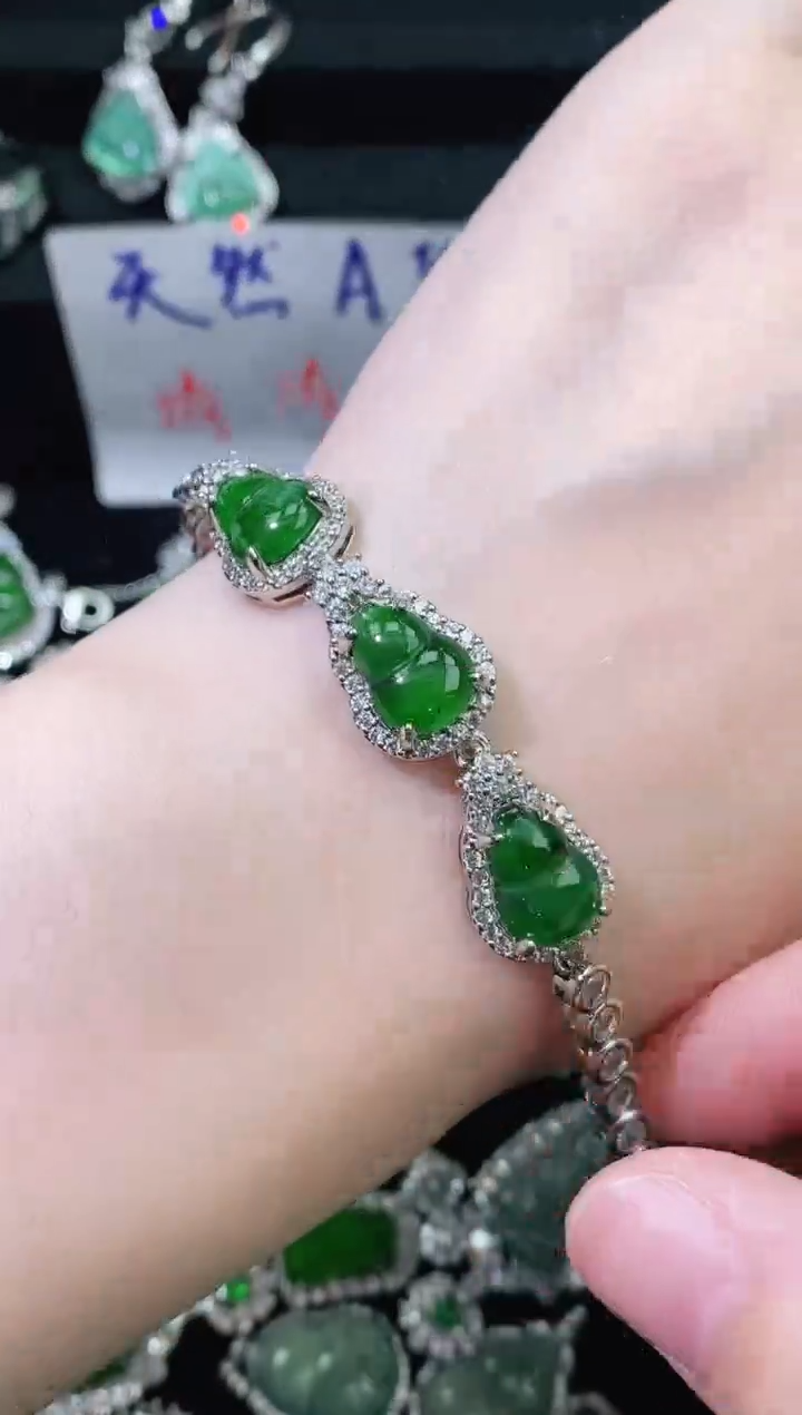 【闪购商品】翡翠未镶嵌颈饰精美翡翠-多样性只发一件H144